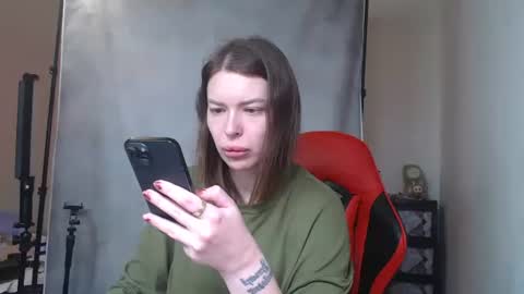 MaryHotLoves online show from 10/27/25, 08:40