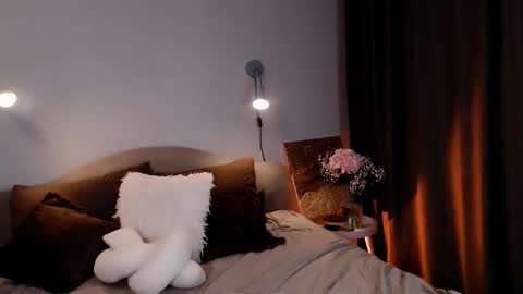 Snapshot of marykeysss chatting on 09/13/25, 04:29 Bun online show from 09/13/25, 04:29