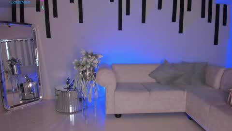 Snapshot of marylewis_ chatting on 01/06/25, 05:38 Mary online show from 01/06/25, 05:38