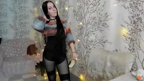 Snapshot of marylou_ chatting on 12/16/24, 05:17 Mary Lou online show from 12/16/24, 05:17