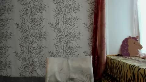 Snapshot of marylou_ chatting on 01/28/25, 06:05 Mary Lou online show from 01/28/25, 06:05