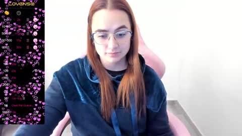 Dulce Maria online show from 02/25/25, 06:03