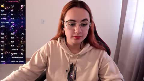 Dulce Maria online show from 10/15/25, 08:09