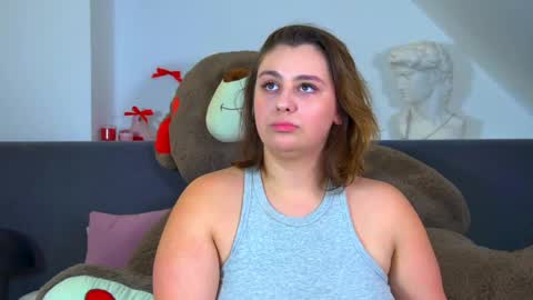 Snapshot of marymurrays chatting on 10/12/25, 07:13 MaryMurrays online show from 10/12/25, 07:13