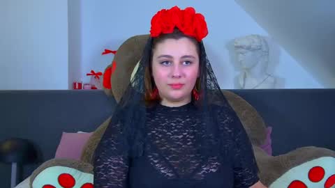 Snapshot of marymurrays chatting on 10/26/25, 06:36 MaryMurrays online show from 10/26/25, 06:36