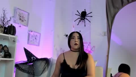 Mary online show from 10/08/25, 02:20