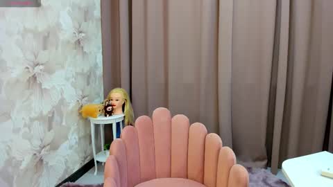 Luucy UTC1 Mon Tue Wed Thu Fri 0500-1130 online show from 10/22/25, 02:34