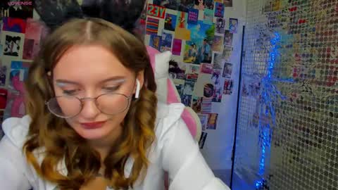 Snapshot of maryyy_may chatting on 09/30/25, 04:34 maryyy_may online show from 09/30/25, 04:34