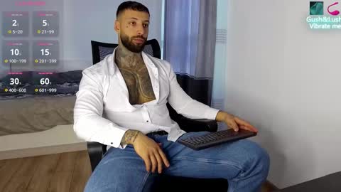 masculineguy69 online show from 10/28/25, 11:58