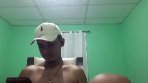 Max online show from 02/18/25, 06:59