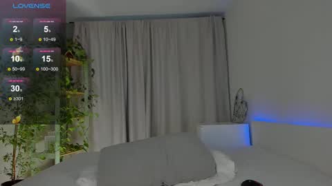 Snapshot of masha_01 chatting on 09/17/25, 02:19 masha_01 online show from 09/17/25, 02:19