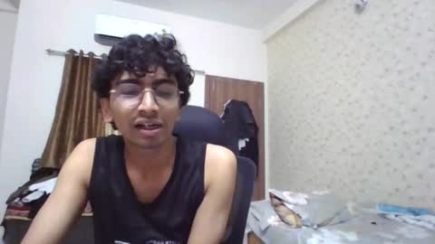 Mask Boy online show from 10/15/25, 05:13