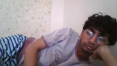 Mask Boy online show from 10/20/25, 04:46