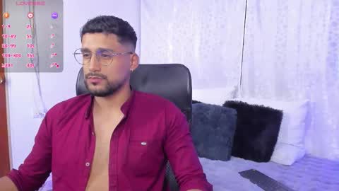 Snapshot of massimo_fenix chatting on 11/05/25, 12:10 Gabriel online show from 11/05/25, 12:10