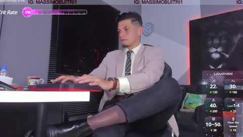 Snapshot of massimo_g chatting on 12/10/24, 12:39 I am Massimo online show from 12/10/24, 12:39