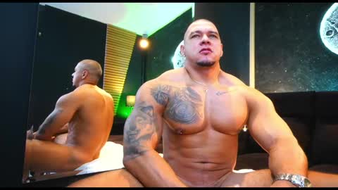 massimowalton2 online show from 10/01/25, 01:44