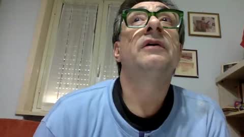 Snapshot of massimoxsempre chatting on 12/02/24, 02:19 massimoxsempre online show from 12/02/24, 02:19