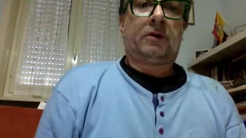 Snapshot of massimoxsempre chatting on 12/04/24, 08:45 massimoxsempre online show from 12/04/24, 08:45
