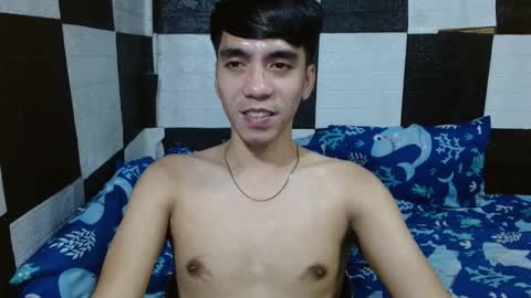 Snapshot of massive_boner02 chatting on 11/14/25, 05:00 massive_boner02 online show from 11/14/25, 05:00