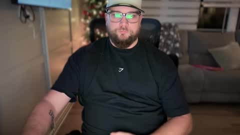 Snapshot of master_093 chatting on 11/23/25, 12:32 Master 093 online show from 11/23/25, 12:32