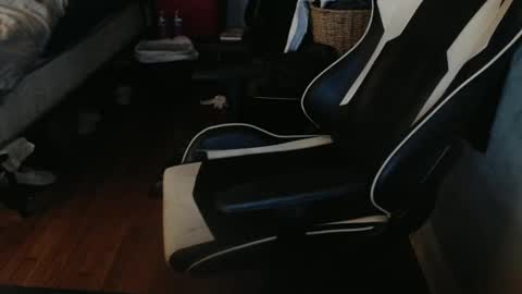 MasterbateMike online show from 11/09/25, 09:18