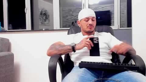 masterchris12 online show from 12/11/24, 12:12