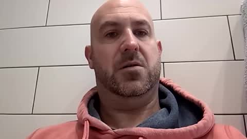 Snapshot of masterclass69er chatting on 11/04/25, 10:25 Bob online show from 11/04/25, 10:25