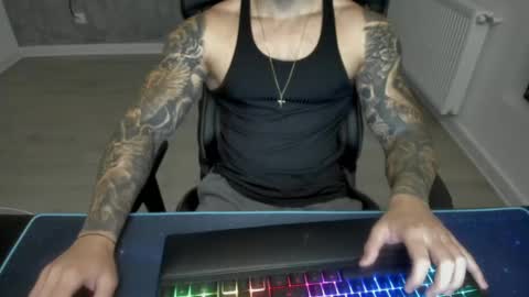 Snapshot of masterkingmuscle chatting on 12/03/24, 06:49 masterkingmuscle online show from 12/03/24, 06:49