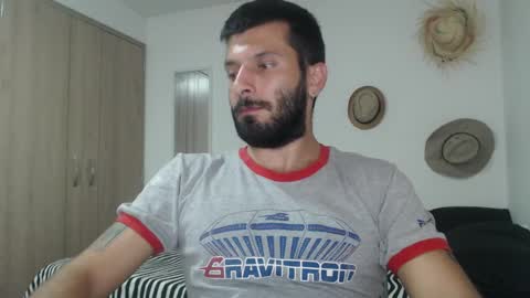 Snapshot of masterofinfatuation chatting on 01/17/25, 03:12 online show from 01/17/25, 03:12