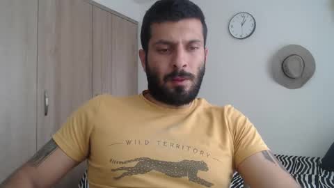 Snapshot of masterofinfatuation chatting on 01/18/25, 03:59 online show from 01/18/25, 03:59