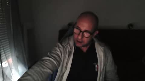 mat11efou online show from 10/07/25, 06:21