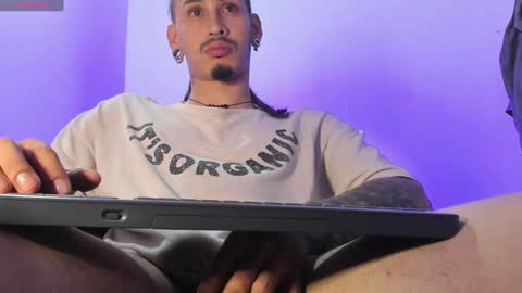 Snapshot of mateo60_ chatting on 01/07/25, 04:29 Mateo online show from 01/07/25, 04:29