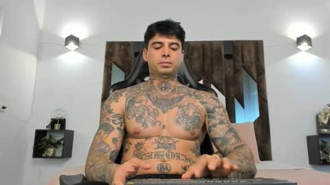 mateo_dilucajs1 online show from 10/01/25, 07:09