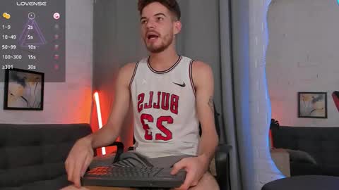 MATEO HUNTER online show from 11/09/25, 04:33