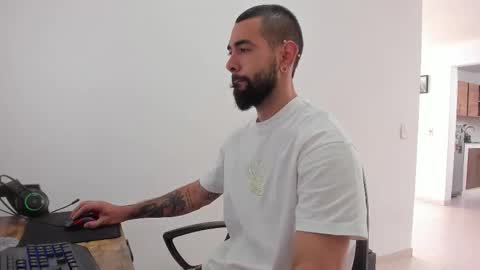 Matheus     online show from 10/16/25, 07:48