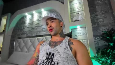mathew_colt online show from 09/25/25, 11:52