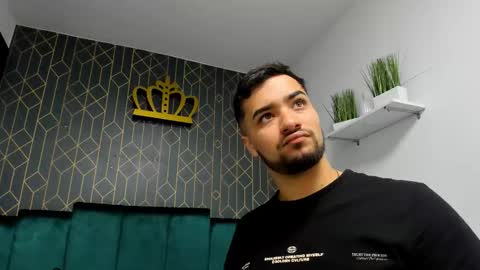 Mathews online show from 11/12/25, 11:54