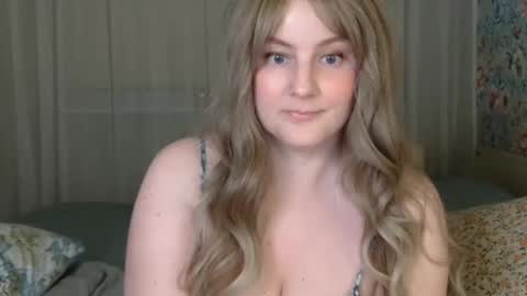 mathilde_solveig online show from 12/30/24, 03:35