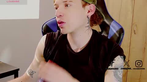 Snapshot of mathwx_ chatting on 11/22/25, 07:57 Alejandro Alex online show from 11/22/25, 07:57