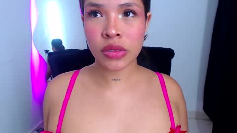 Snapshot of mati0421 chatting on 03/10/25, 03:23 Mati04 online show from 03/10/25, 03:23