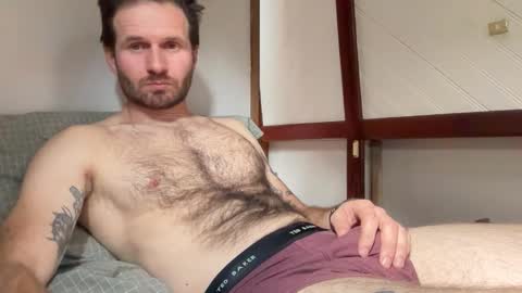 Snapshot of mati_m8 chatting on 09/24/25, 11:35 mati_m8 online show from 09/24/25, 11:35