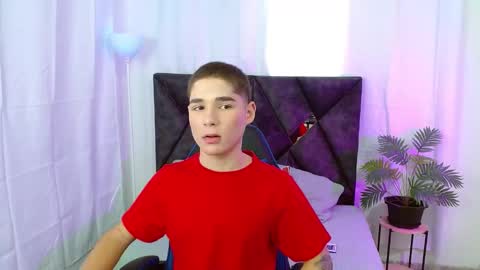 Snapshot of matiii18 chatting on 09/10/25, 01:11 Mati online show from 09/10/25, 01:11