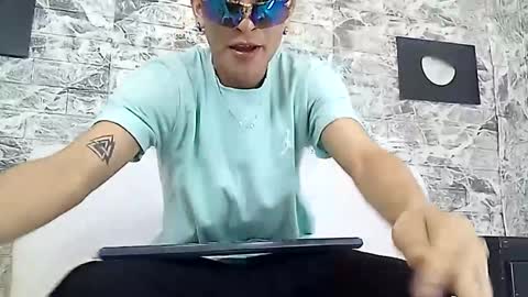 Snapshot of matius_montes chatting on 10/12/25, 08:08 matius_montes online show from 10/12/25, 08:08