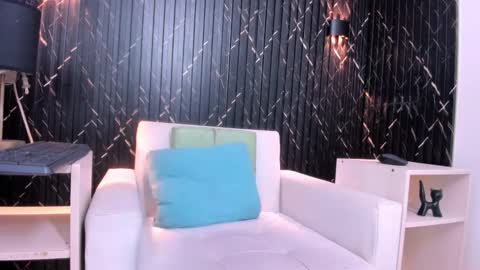 Matt Ruso online show from 11/08/25, 04:01