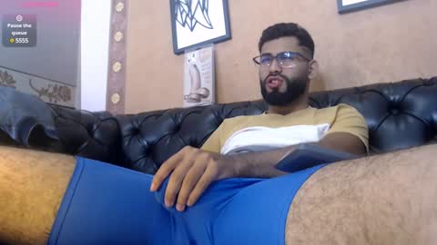 Snapshot of mattewrey chatting on 12/23/24, 10:44 Mattew online show from 12/23/24, 10:44