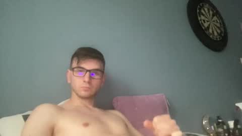 Snapshot of matthd21 chatting on 09/11/25, 04:07 matthd21 online show from 09/11/25, 04:07