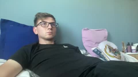 Snapshot of matthd21 chatting on 09/22/25, 01:35 matthd21 online show from 09/22/25, 01:35