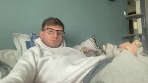 Snapshot of matthd21 chatting on 09/26/25, 12:53 matthd21 online show from 09/26/25, 12:53