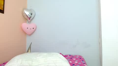 mattilda_18 online show from 03/05/25, 10:54