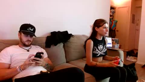 Snapshot of mattxxxceptional chatting on 09/15/25, 04:56 mattxxxceptional online show from 09/15/25, 04:56